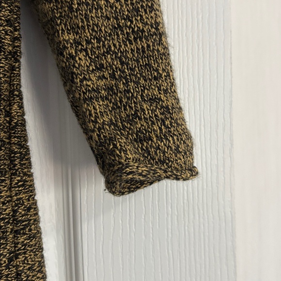 Kim Rogers Cardigan - Picture 4 of 5